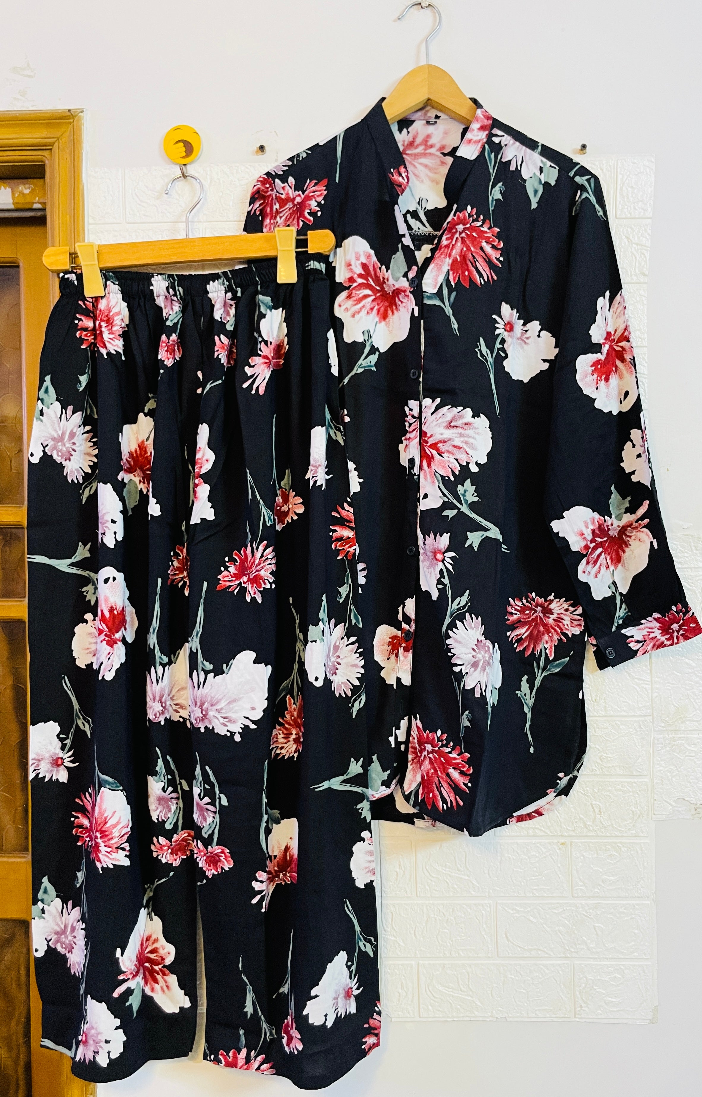 Blooming black