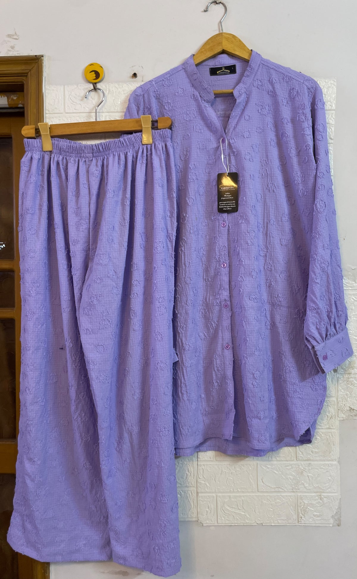 Texture lilac western length