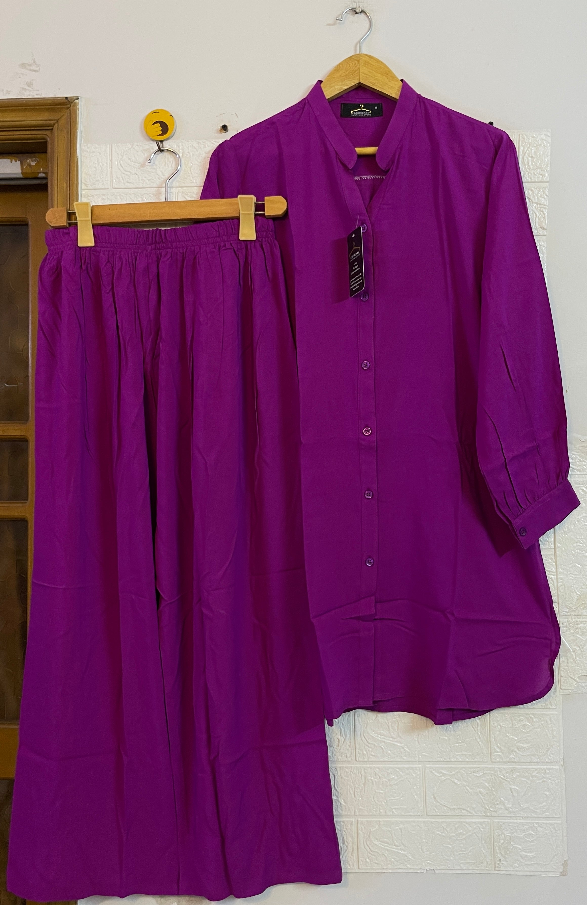 Berry purple solid