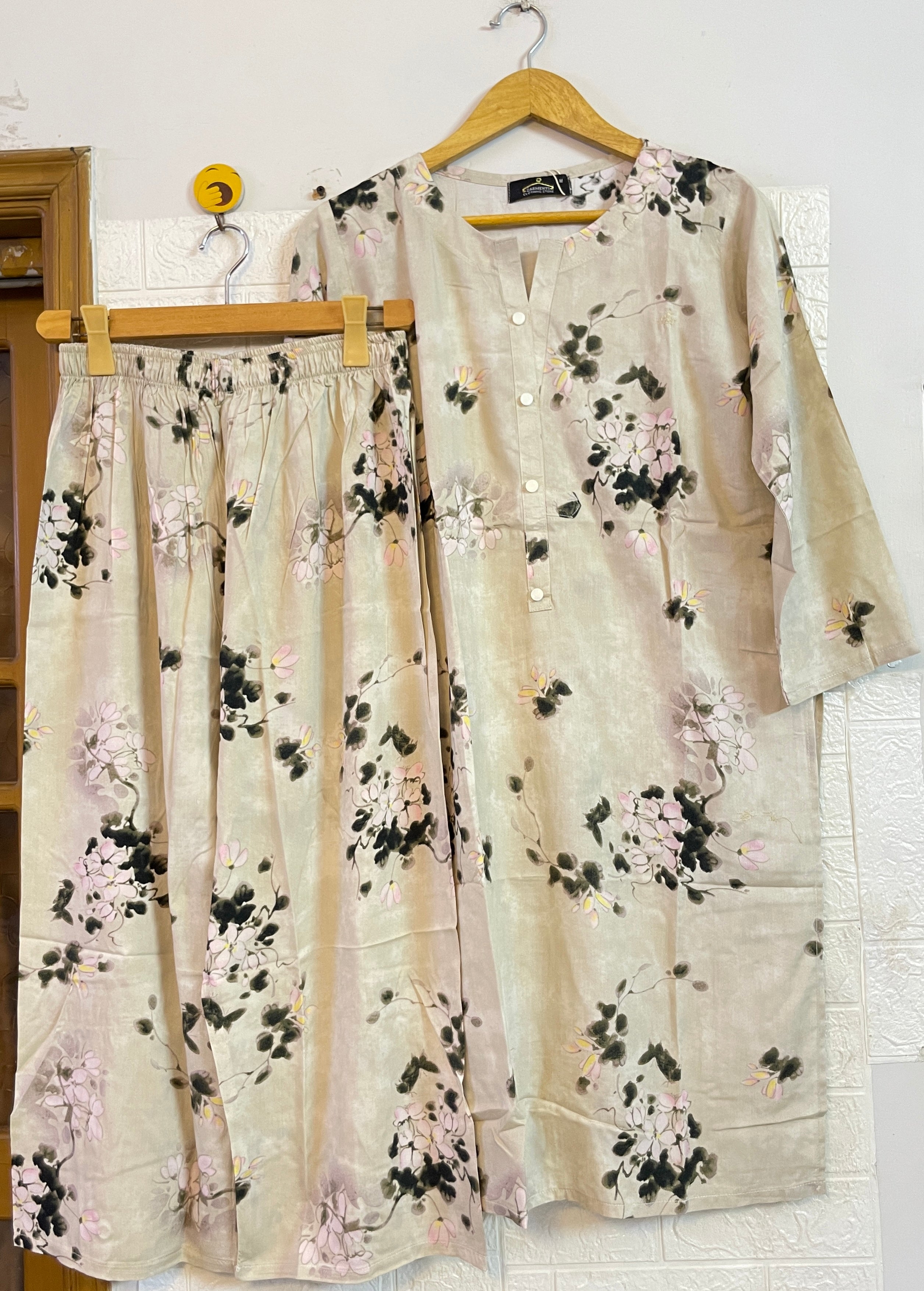 Off white kaiii