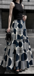 Black disk skirt