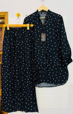 Black mini flowers