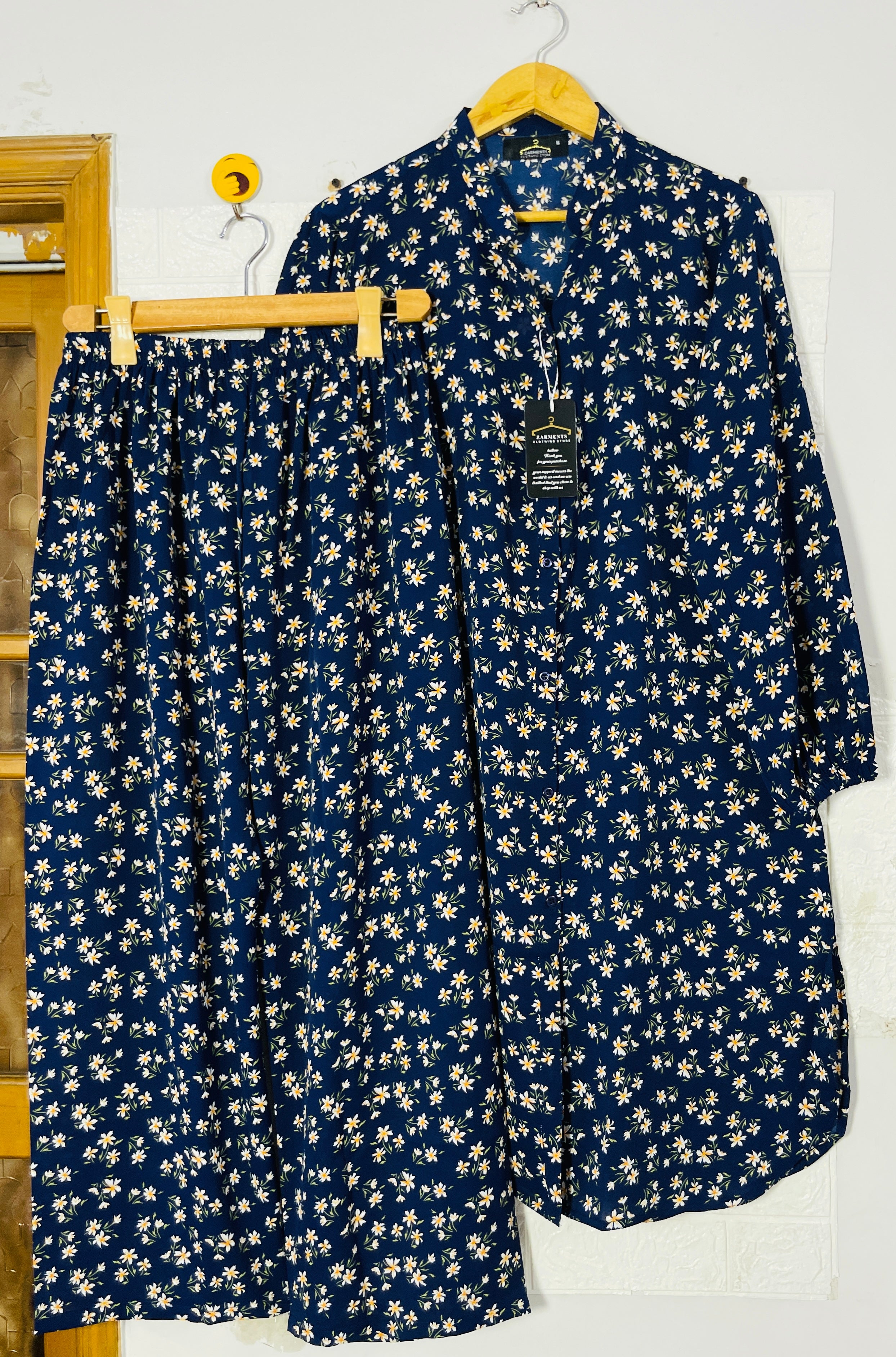 Navy petals