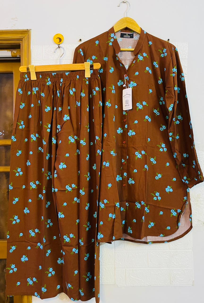 Brownie teal flowers