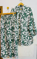 Tropical leaf green