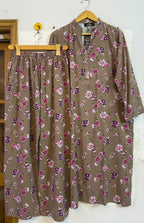 English beige Flores