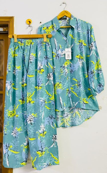 Sea green ocean
