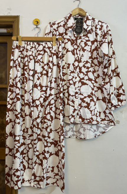 Chocolate white flowers