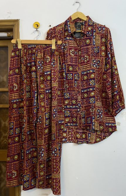 MEHROON AJRAK